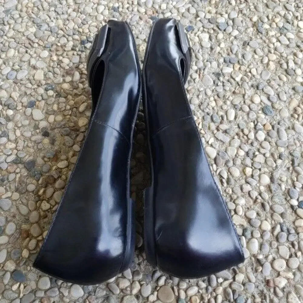 Simply Vera Vera Wang Black Flats Size 6.5